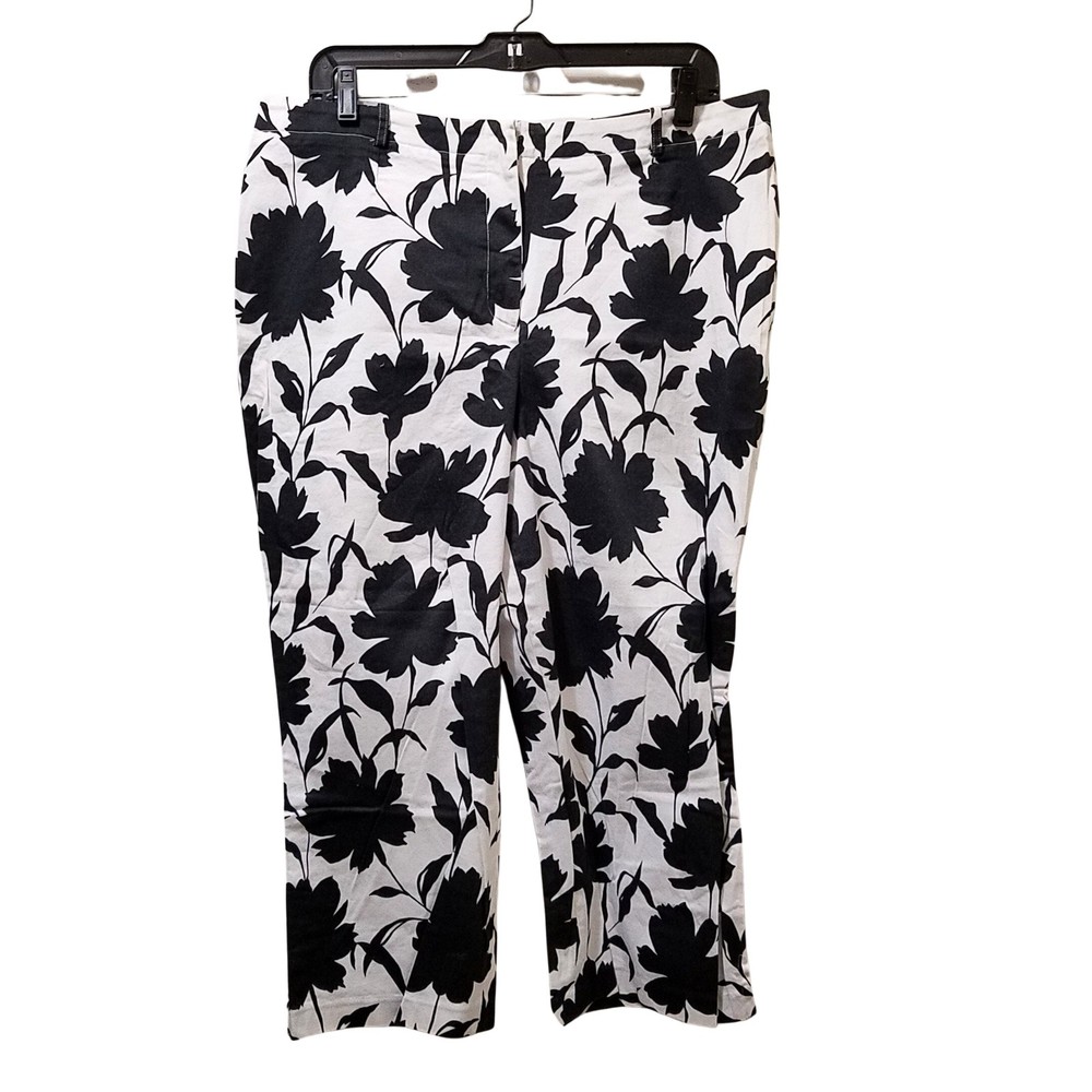 Spenser Jeremy Woman Capri Pants Women's 18 White Black Floral Stretch 36x21